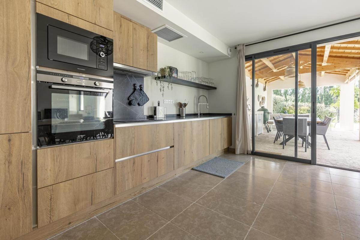 Onze Villa In Provence, Mont Ventoux, New Luxury Villa, Private Pool, Stunning Views, Outdoor Kitchen, Big Green Egg Malaucene Exterior photo